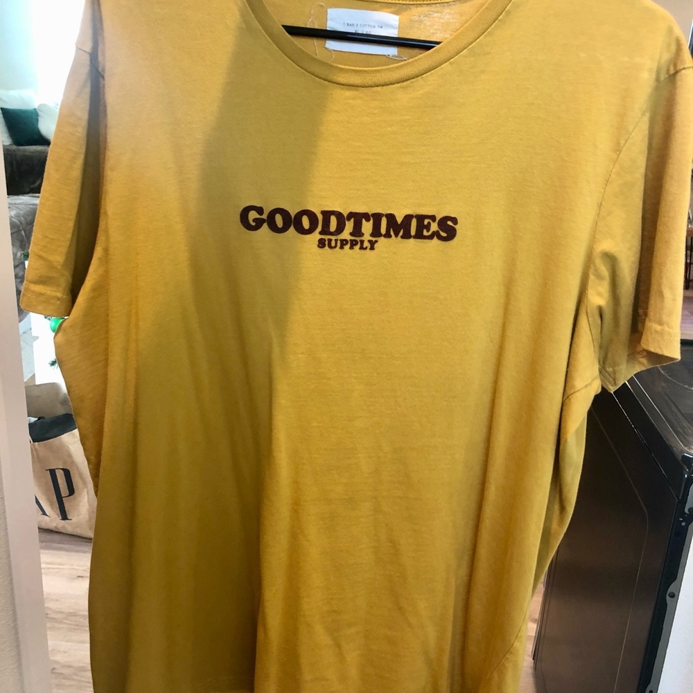 Cotton On extra large mustard yellow quote shirt
